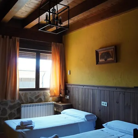 Casa rural Vallecasar