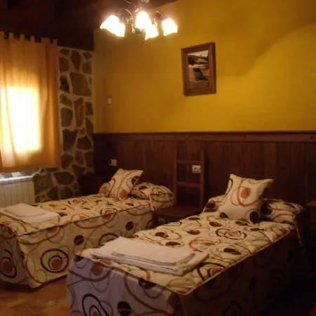 Casa rural Vallecasar