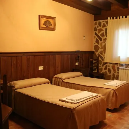 Casa rural Vallecasar Los Navalucillos